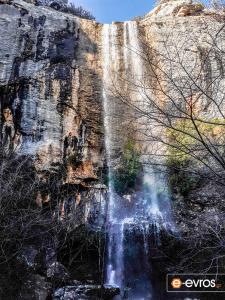Κάπου μέσα στην περιοχή των Αγίων Θεοδώρων του Άβαντα