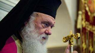 Ιερώνυμος: Η Εκκλησία δεν θέλει να επιβάλει τις απόψεις της