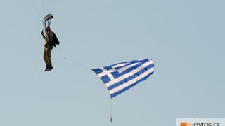 Αλεξ/πολη: Επίδειξη ρίψης αλεξιπτωτιστών θα πραγματοποιηθεί στο αεροδρόμιο.