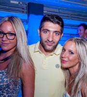 Οι 'Slick Beats' τα έδωσαν όλα στο Reina summer club!