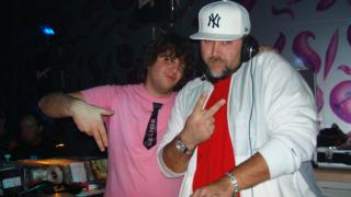 Club Genial: Δίνει νόημα στη λέξη "club"!