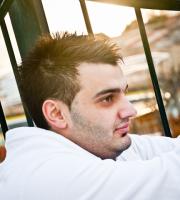 Who is Nιόνιος;