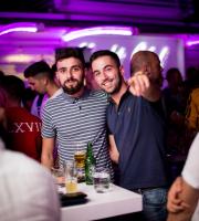 Το καλοκαίρι συνεχίζεται σε ανεβασμένους ρυθμούς στο Yacht club!