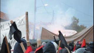 Ο αμφιλεγόμενος φράχτης του Έβρου: να μείνει ή να φύγει;