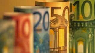 Πως αμοίβονται όσοι εργαστούν τα Χριστούγεννα και την Πρωτοχρονιά