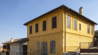 «Ο Καραγκιόζης στο New York Athens night by night!»: Παράσταση θεάτρου σκιών στο Μουσείο Μετάξης