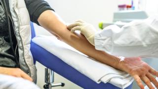 Ειδοποίηση να εξεταστούν για ηπατίτιδα όσοι έχουν γεννηθεί μεταξύ 1945-1980