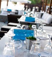 Beach bar... and more