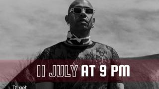 Ο ONEMANSHOW έρχεται για μία βραδιά, στο πιο καυτό rooftop της πόλης, στο ΝΟΑ