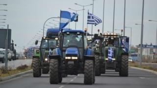 Οι αγρότες της Κομοτηνής έρχονται με τρακτέρ να βοηθήσουν στη φύλαξη των συνόρων