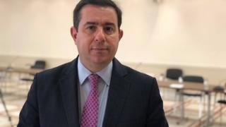 Μηταράκης: Οι διακινητές εργαλειοποιούν τις νησίδες γιατί δεν μπορούν να παραβιάσουν τον φράχτη του Έβρου