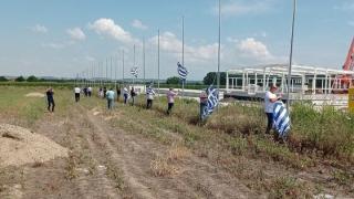 30 ελληνικές σημαίες τοποθετήθηκαν & κυματίζουν στο Φυλάκιο Έβρου