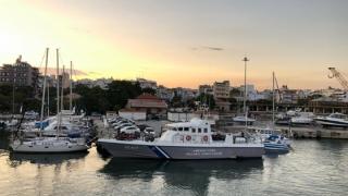Φουσκωτό με 37 παράτυπους μετανάστες εντοπίστηκε ανοιχτά της Νέας Χηλής