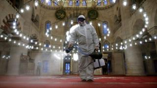 Με απόφαση Ερντογάν κρύβουν τα κρούσματα κορονοϊού στην Τουρκία