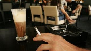 «Έπεσαν» τα πρώτα πρόστιμα για κάπνισμα σε μαγαζιά της Αλεξανδρούπολης!