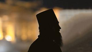 Νέες αποκαλύψεις για τον καθαιρεμένο ιερέα: "Γάτα...ο παπάς"