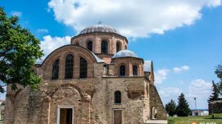 Πανηγυρίζει η Παναγία Κοσμοσώτειρα στις Φέρες 