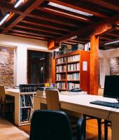 Aleksandrupoli Belediyesi Kütüphanesi