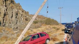 Αυτοκίνητο έπεσε σε κολώνα στη Σαμοθράκη - Διακοπή ρεύματος και υδροδότησης
