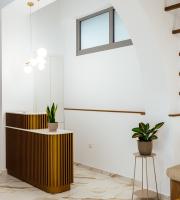 Οδοντίατρος DDS, MSc - Ειδικός στη Χειρουργική Στόματος