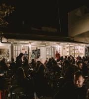 ΑΧΥΡΩΝΑΣ: Η αυλή μας, μια δροσερή καλοκαιρινή όαση στην πόλη!