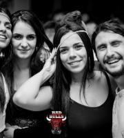 Την Παρασκευή το βράδυ η καρδιά της πόλης "χτυπούσε" στο  Reina "the Villa Project"