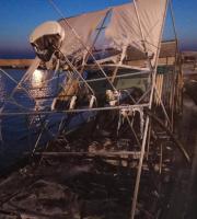 Σαμοθράκη: Ολοσχερώς κάηκε το περιηγητικό σκάφος "Θεοδώρα" (φωτο)