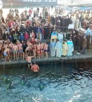 Με λαμπρότητα γιορτάστηκε ο αγιασμός των υδάτων στην Αλεξανδρούπολη (φωτο + video)