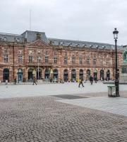 Στην κεντρική πλατεία του Στρασβούργου