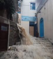 EKTAKTO: Έντονη κακοκαιρία "χτυπά" το νησί της Σαμοθράκης