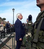 Ο κ. Παυλόπουλος στο Μνημείο των Πεσόντων