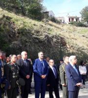 Ενός λεπτού σιγή στην μνήμη των θυμάτων.