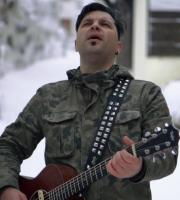 Όσο βαρούν τα σίδερα: Το νέο, "θυελώδες", Greek Natural Video σε πρώτη προβολή