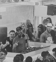 Στον "αέρα" σήκωσε ο Phonique το Yacht club, στην Αλεξανδρούπολη