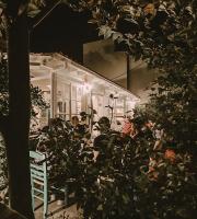 ΑΧΥΡΩΝΑΣ: Η αυλή μας, μια δροσερή καλοκαιρινή όαση στην πόλη!