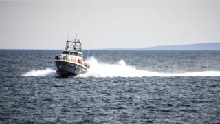 Ακυβέρνητο σκάφος με τρεις επιβαίνοντες έπλεε ανοιχτά της Αλεξανδρούπολης