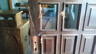 Διέρρηξαν και βεβήλωσαν ιερό ναό στο Διδυμότειχο.