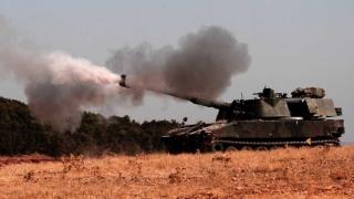 Άσκηση με βολές βαρεών όπλων στην Αλεξανδρούπολη.