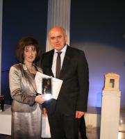 Φισούν Σούκα – Ζωγράφος, Δασκάλα ζωγραφικής, Ποιήτρια