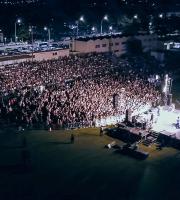 Αποθεώθηκε από χιλιάδες κόσμου ο Γιάννης  Χαρούλης στην Αλεξανδρούπολη