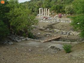 Το "Ιερό των μεγάλων θεών" πανοραμικά.