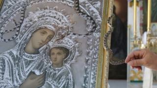 Η Παναγία με τα φιδάκια στον Άγιο Νεκτάριο Αλεξανδρούπολης