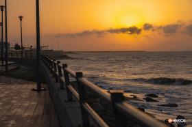 Φθινοπωρινό ξημέρωμα από την παραλιακή της Αλεξανδρούπολης