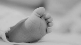 Διδυμότειχο: Υποσιτισμένο το βρέφος που πέθανε – Ποντίκια είχαν δαγκώσει το πρωτότοκο παιδί της οικογένειας