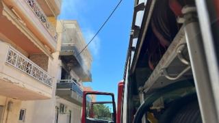 Διαμέρισμα κάηκε ολοσχερώς στο κέντρο της Αλεξανδρούπολης (video)