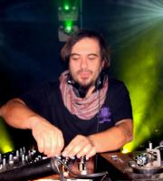 Dream of Echoes - Dj Parade στο Pico plus με Dj Mikele.