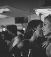 Ένα δυνατό super closing party του Yacht club με τους Dole & Kom