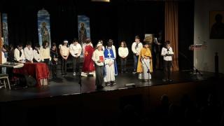 «Στο Φως των Τριών Ιεραρχών»: Μια λαμπρή γιορτή από το 2ο Δημοτικό Σχολείο Αλεξανδρούπολης (video)