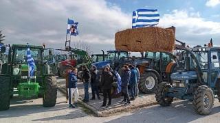 Έβρος: «Ζεσταίνουν» μηχανές τα τρακτέρ – Τελεσίγραφο στην κυβέρνηση