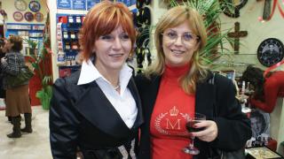 To "Ανέκδοτο" μεταφέρθηκε στην Αίνου και έκανε λαμπερά εγκαίνια.